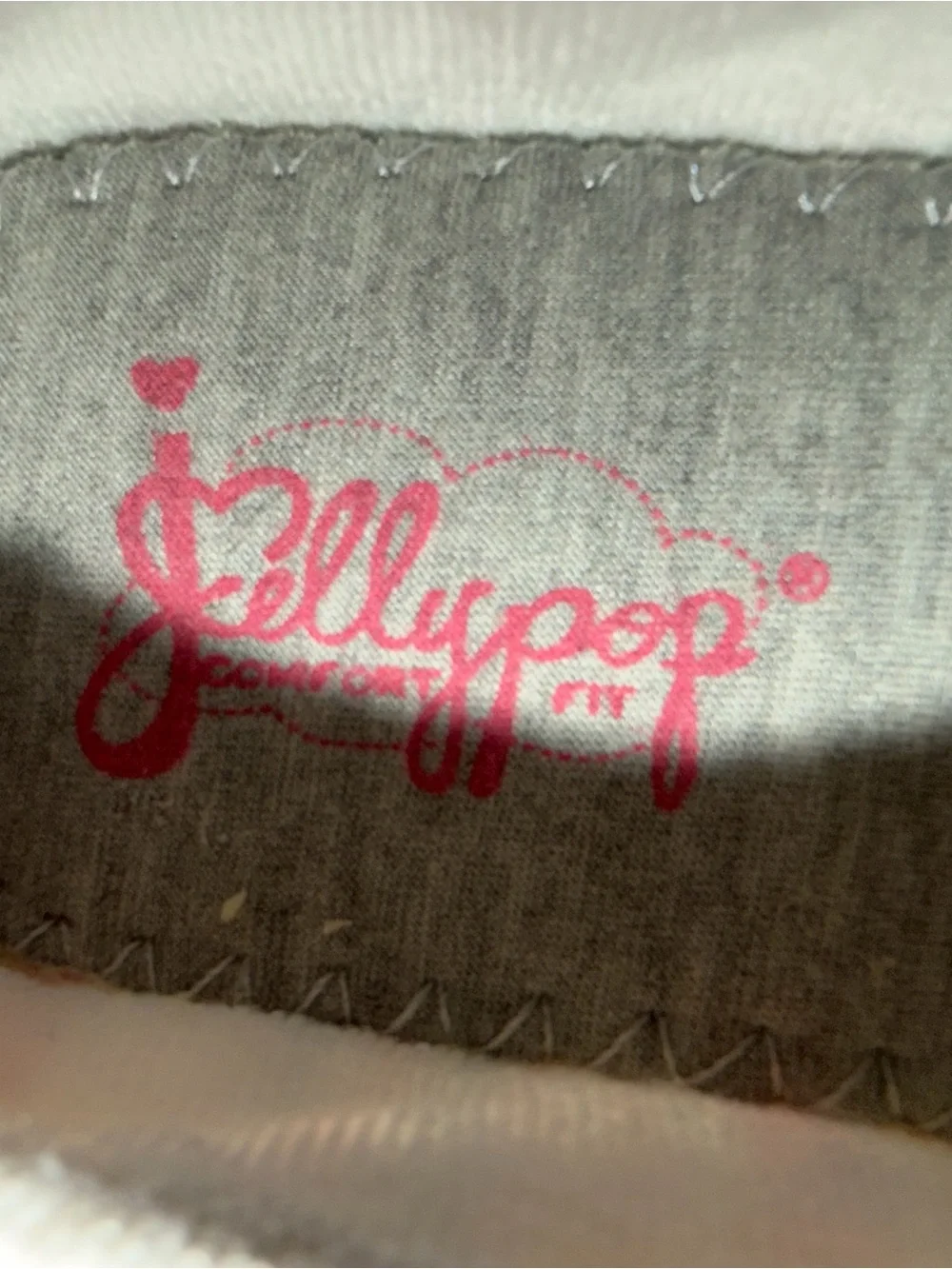 Jellypop Women’s Striped Sneakers Size 8.5